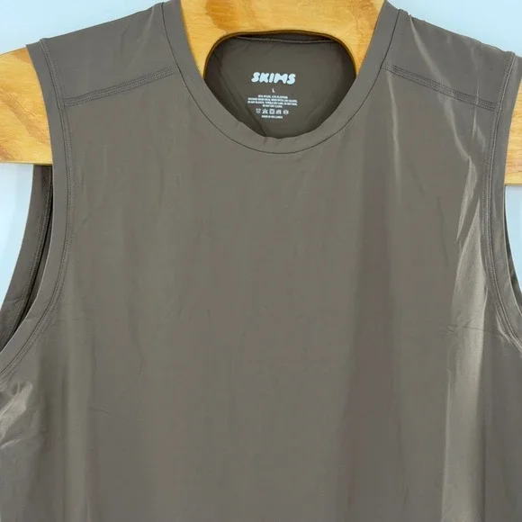 SKIMS Sport Slim Muscle Tank Amethyst Brown Sleeveless Top Large NEW - Picture 6 of 9